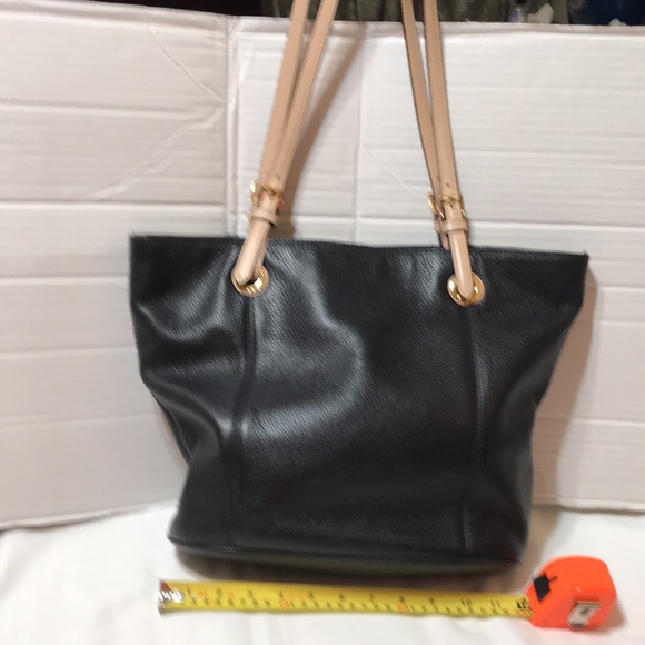 Michael kors leather tote with contrasting color adjustable straps - Picture 4 of 9